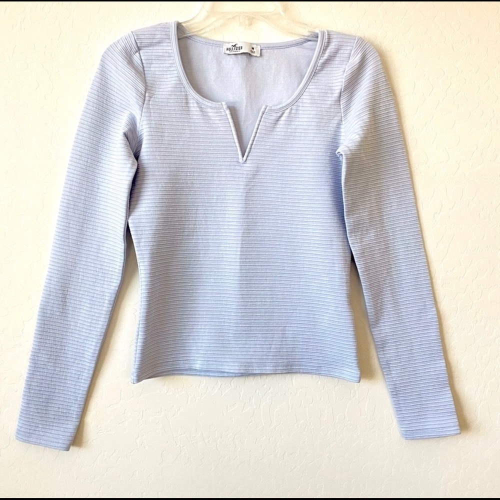Hollister Long Sleeve Ribbed Top w/Deep V Medium Baby Blue